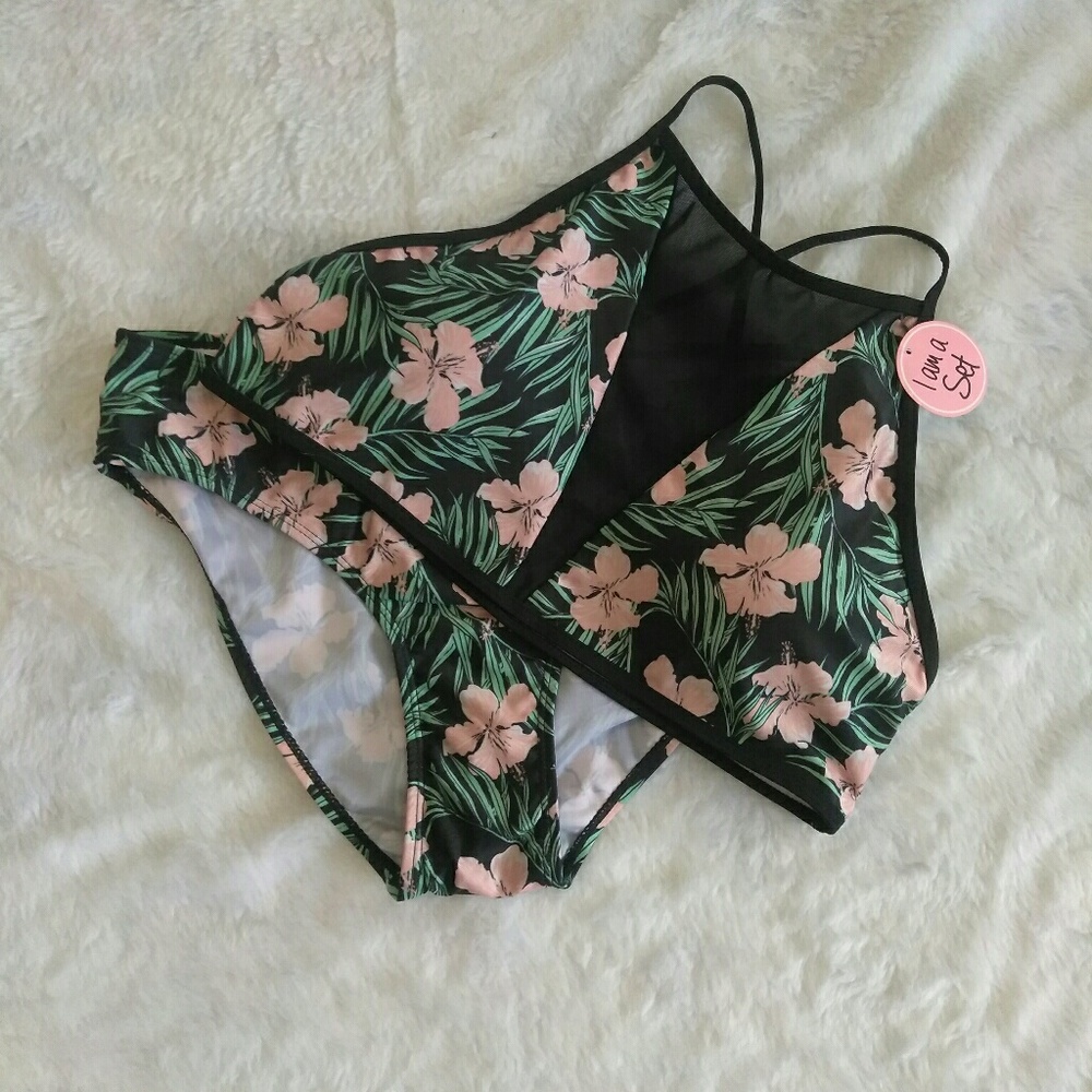 NWT Woman's 2 Piece Swim Suit Black & Coral